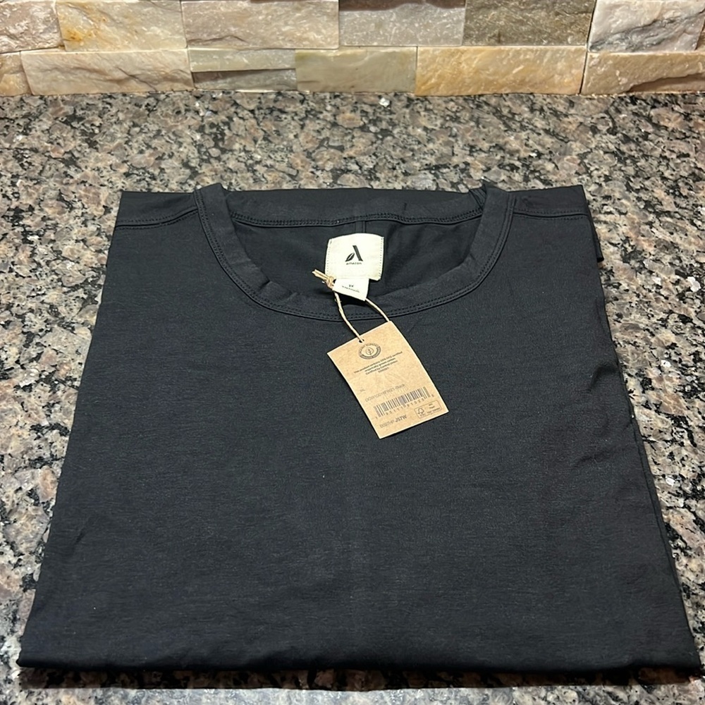 AMZ essentials Organic blended Women’s black tshirt seam down back NWT